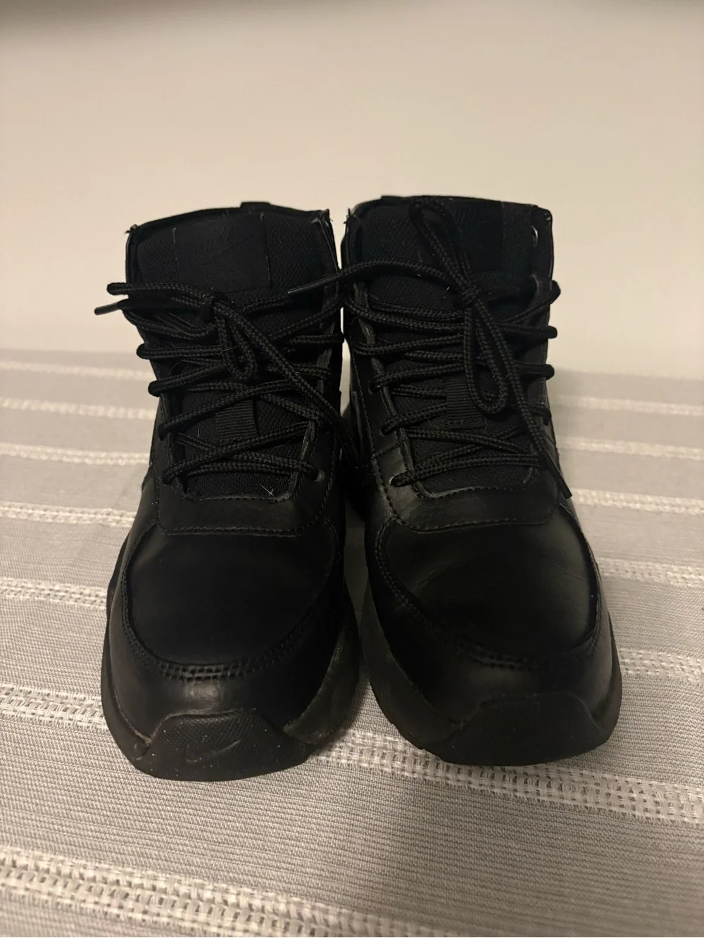 Nike Kids Black Leather High-Top Lace-Up Boots